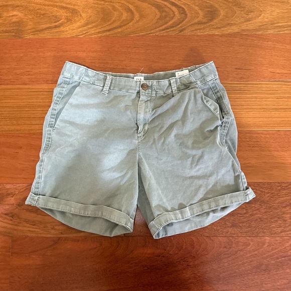 Gap GF vintage olive chino shorts - Picture 1 of 2
